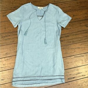 JAK&RAE Light Denim Short Sleeve Dress